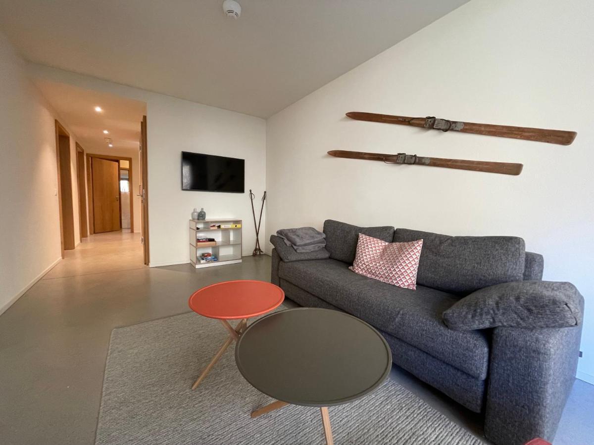 Ferienwohnung 3,5 Zimmer Direkt An Ski- Und Bikepiste Flims Exterior photo